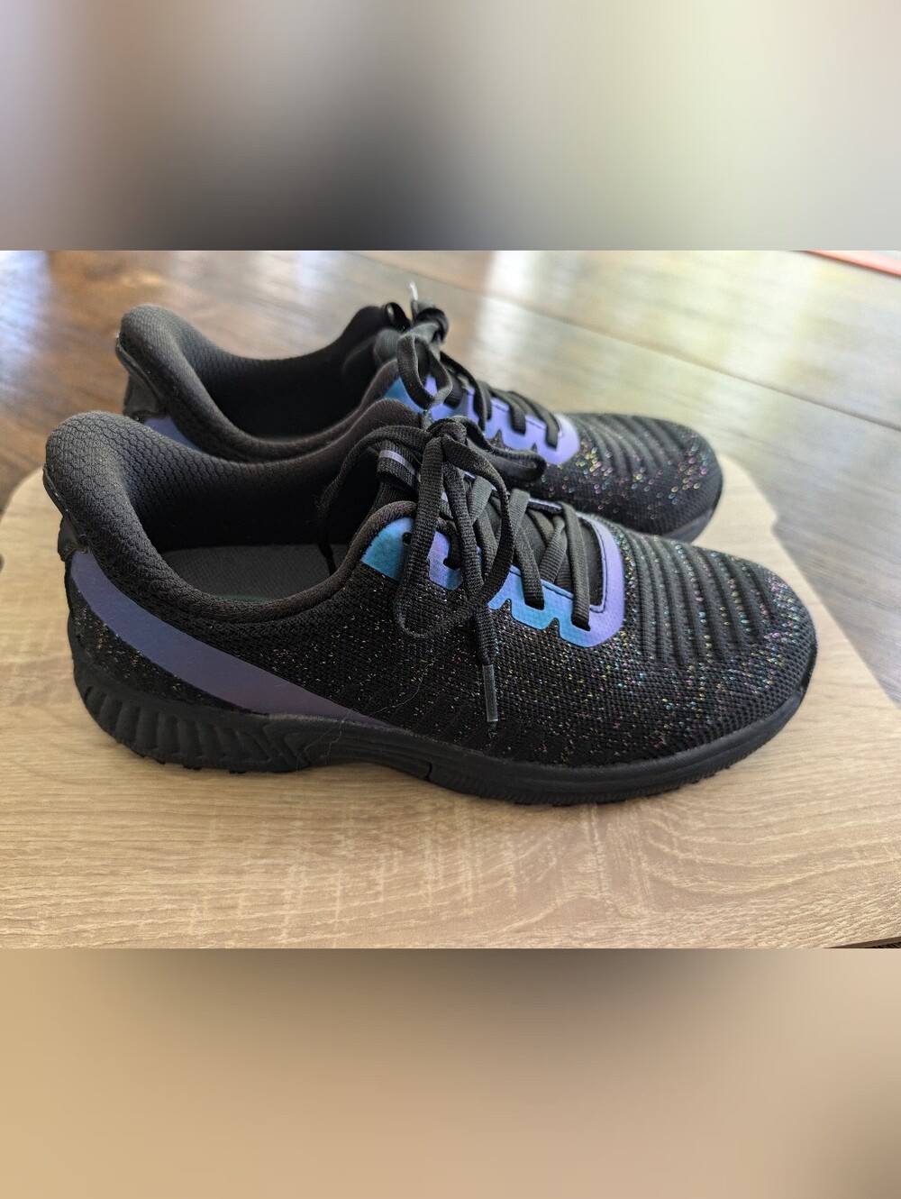 Orthofeet Women's Black Athletic Sneakers with Shimmering Purple Blue Accent